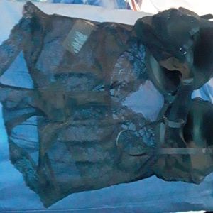 H&M  lingerie snaps at the crotch